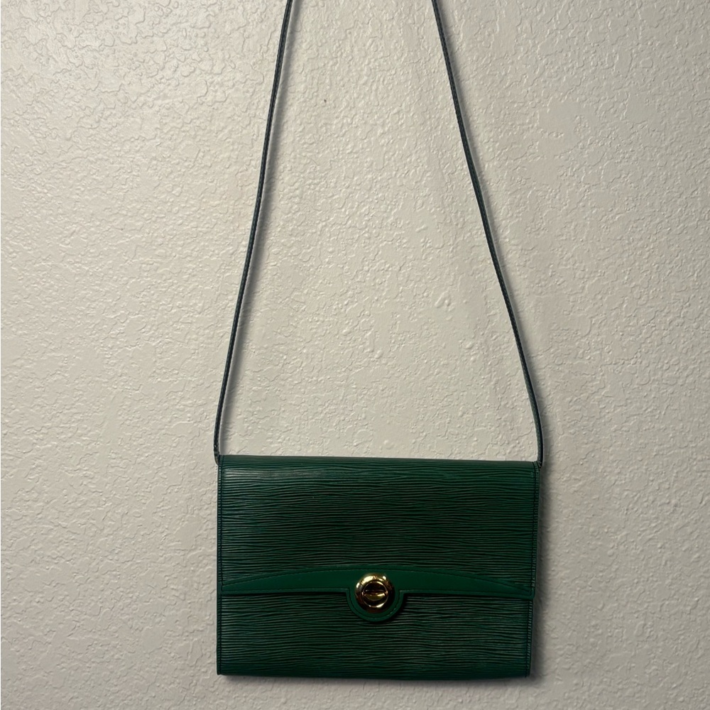 Louis Vuitton Epi Pochette Arche Shoulder Bag Green